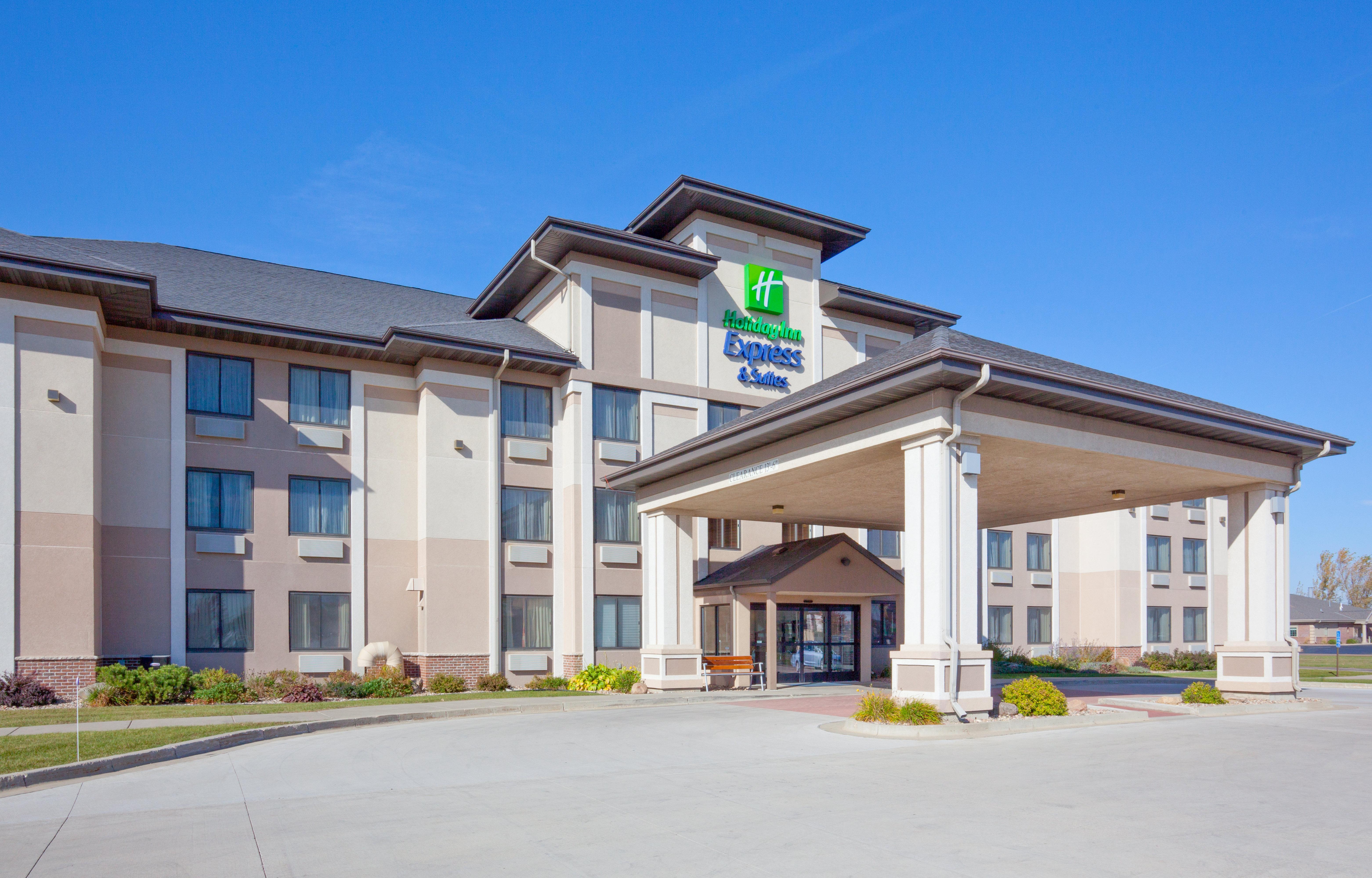 Holiday Inn Express & Suites - Worthington By Ihg Exteriér fotografie