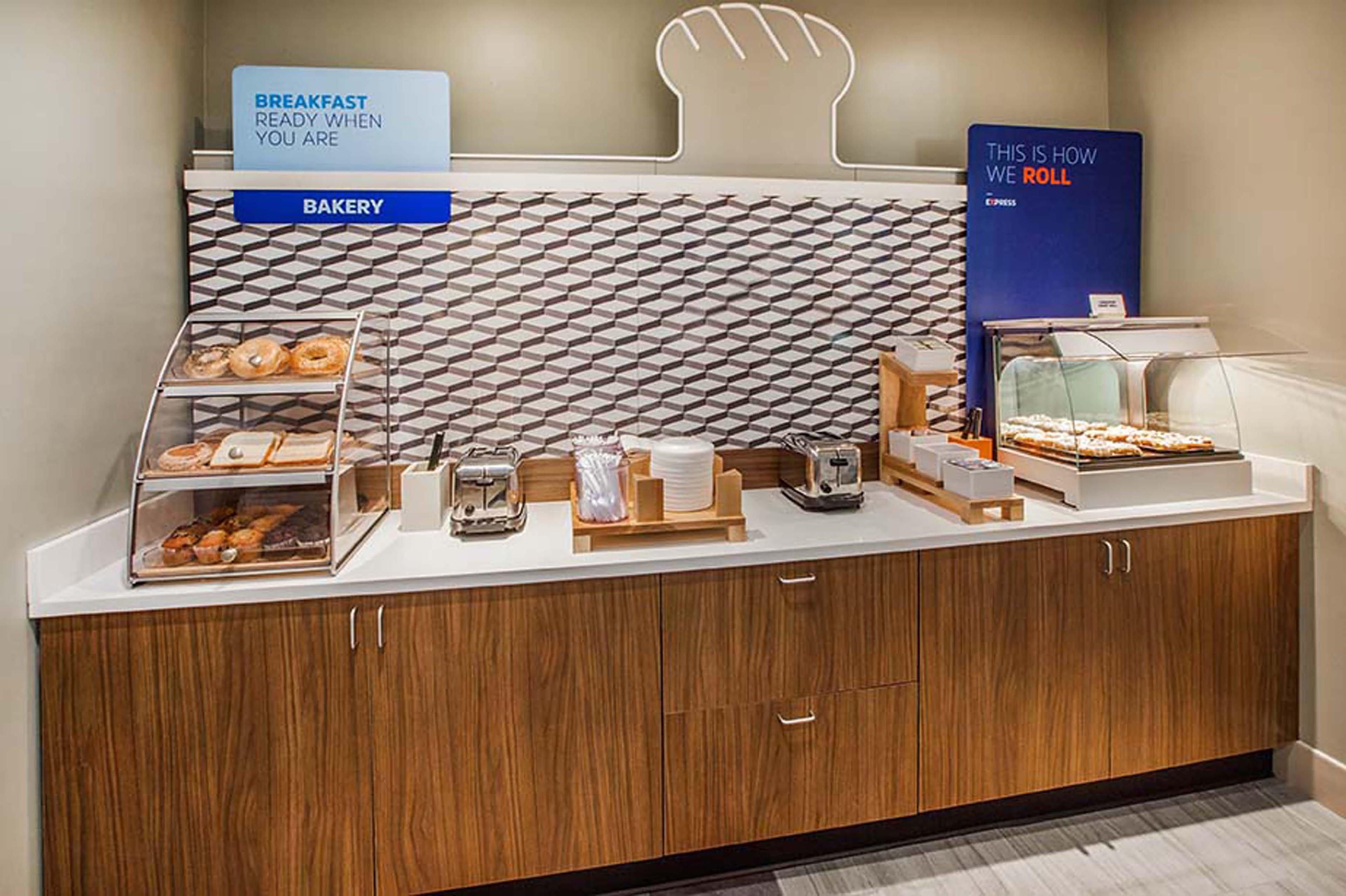 Holiday Inn Express & Suites - Worthington By Ihg Exteriér fotografie